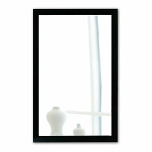 Nástěnné zrcadlo s černým rámem Oyo Concept, 40 x 55 cm