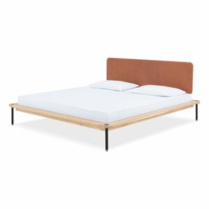 Hnědá/v přírodní barvě čalouněná dvoulůžková postel z dubového dřeva s roštem 160x200 cm Fina - Gazzda